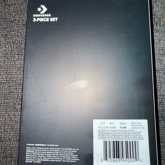 Converse Unicorn Baby 3pc Set 6-12 months - Picture 2 of 3